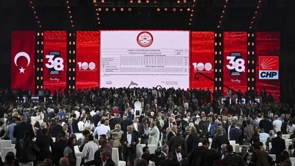 CHP’de kritik gün! Koltuk savaşında yeni perde